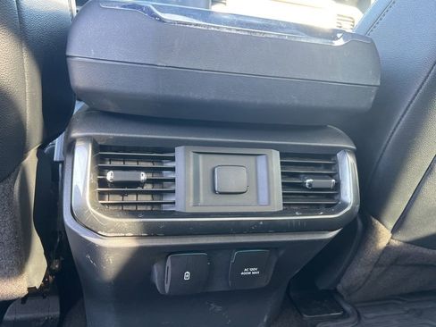 Used 2022 Ford F150 Lariat image 42