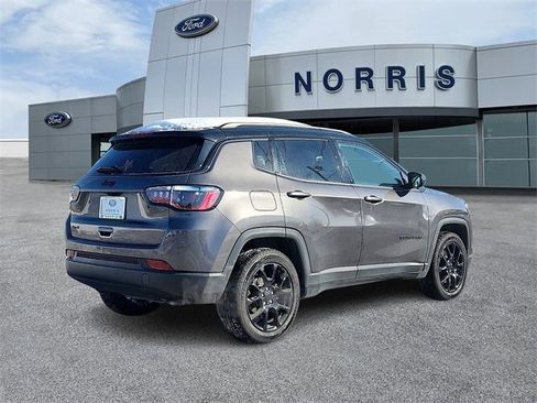 Used 2023 Jeep Compass Altitude w/ Convenience Group image 4