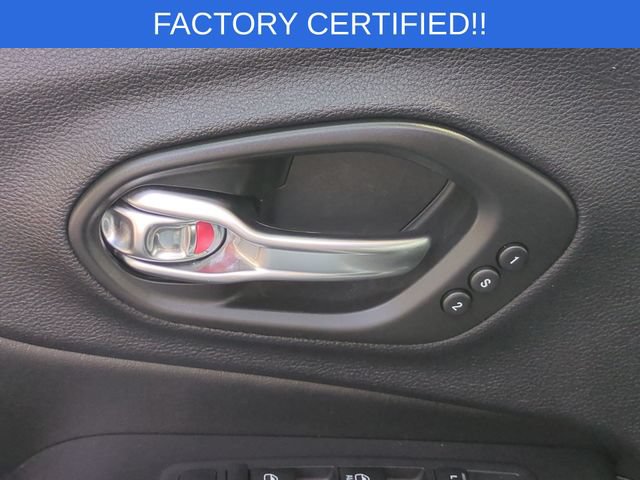Certified 2020 Jeep Cherokee Limited AWD/4WD image 13
