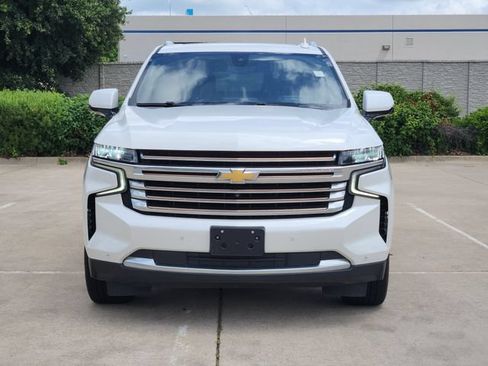Used 2021 Chevrolet Tahoe High Country w/ Premium Package RWD image 3