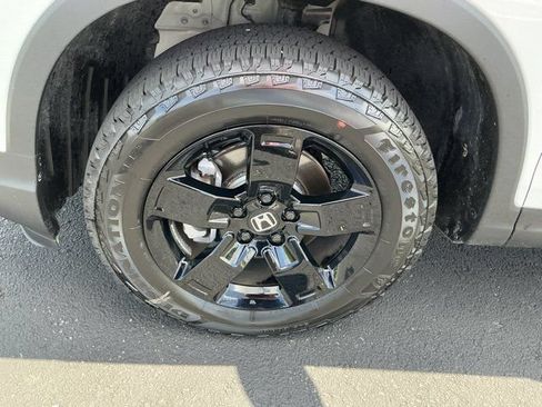 Used 2026 Honda Ridgeline Black Edition image 10
