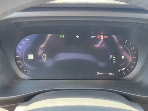 Used 2025 Volvo XC40 B5 Plus w/ Climate Package AWD/4WD image 22