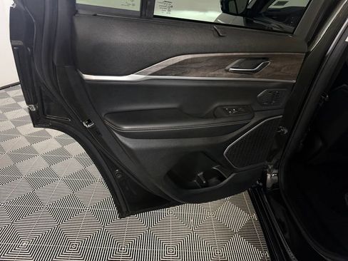 Used 2024 Jeep Grand Cherokee Limited 4xe AWD/4WD image 26