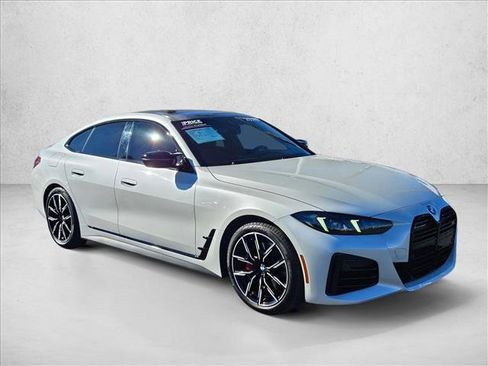 Certified 2025 BMW M440i w/ Premium Package image 3