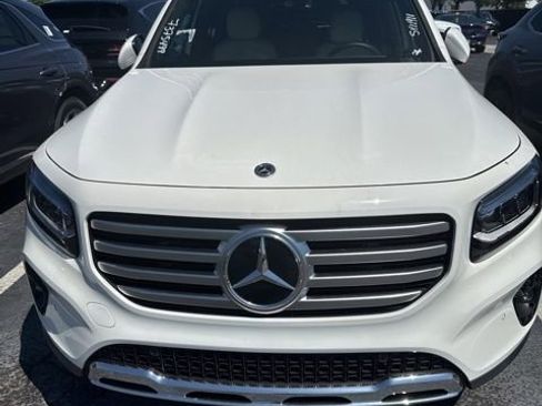 Used 2025 Mercedes-Benz GLB 250 w/ Exclusive Package image 3