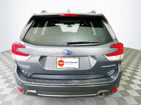 Used 2023 Subaru Forester Limited AWD/4WD image 9