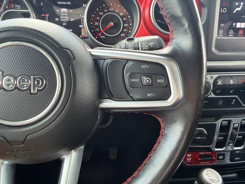 Used 2018 Jeep Wrangler Unlimited Rubicon w/ Cold Weather Group AWD/4WD image 45