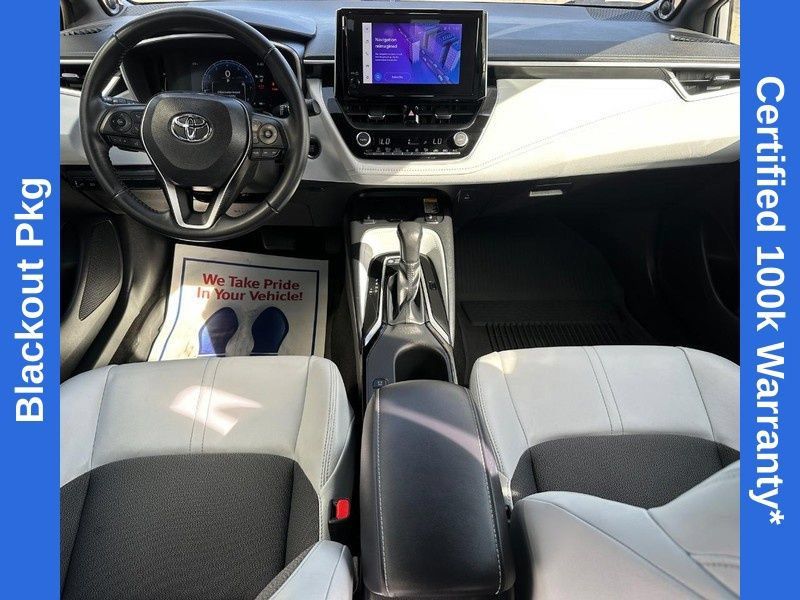 Used 2025 Toyota Corolla XSE FWD image 13
