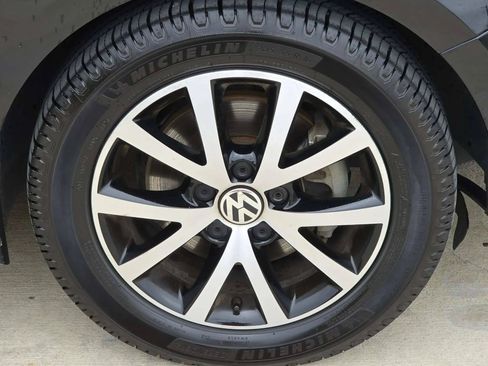 Used 2017 Volkswagen Jetta SE FWD image 30