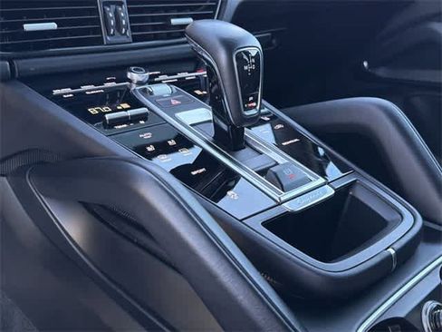 Used 2019 Porsche Cayenne image 25