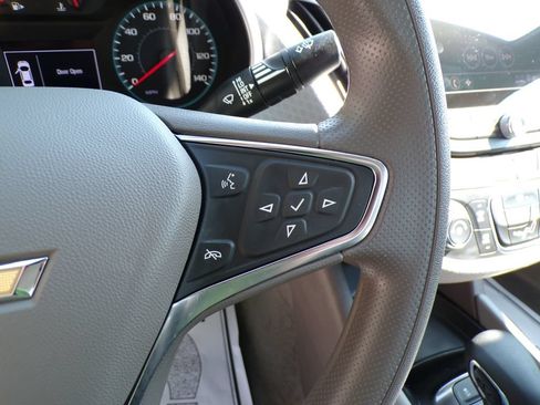 Used 2024 Chevrolet Malibu LS FWD image 28