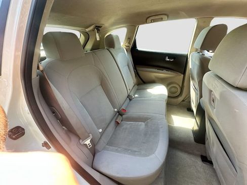 Used 2014 Nissan Rogue S w/ Convenience Package AWD/4WD image 26