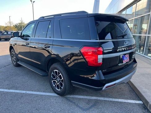 Used 2024 Ford Expedition XLT image 3