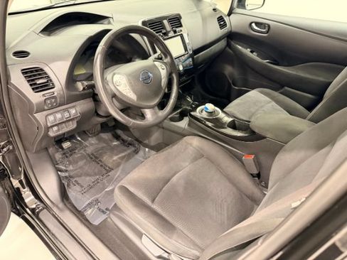 Used 2016 Nissan Leaf SV FWD image 23