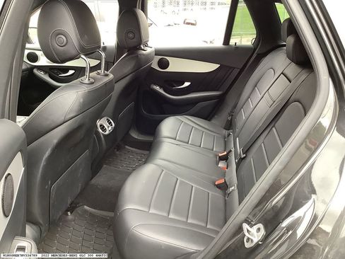 Used 2022 Mercedes-Benz GLC 300 4MATIC image 13