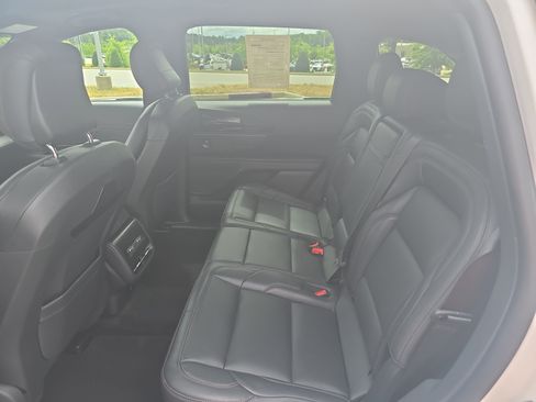Used 2024 Lincoln Nautilus Premier w/ Equipment Group 102A AWD/4WD image 14