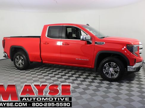 Used 2025 GMC Sierra 1500 SLE AWD/4WD image 1