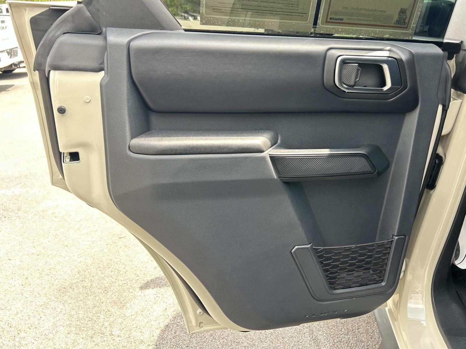 Used 2025 Ford Bronco Badlands AWD/4WD image 27