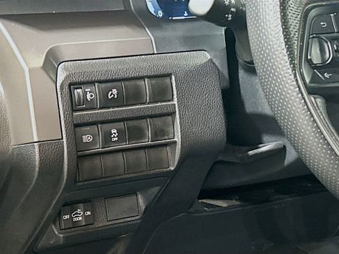Used 2024 Toyota Tacoma TRD Sport AWD/4WD image 8