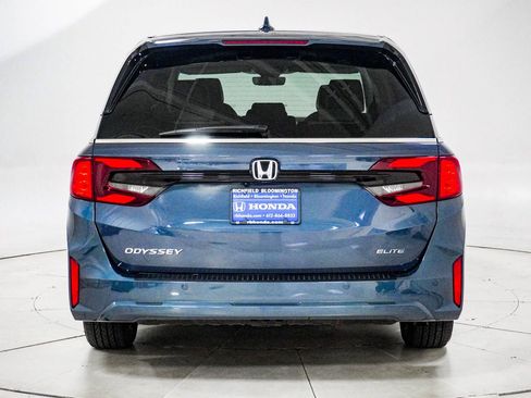 Used 2025 Honda Odyssey Elite image 7