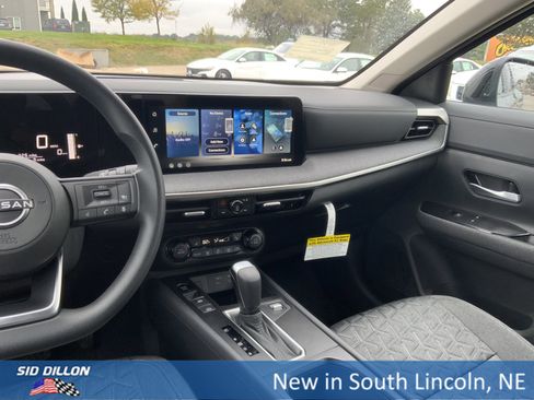 New 2026 Nissan Kicks SV w/ SV Premium Package image 7