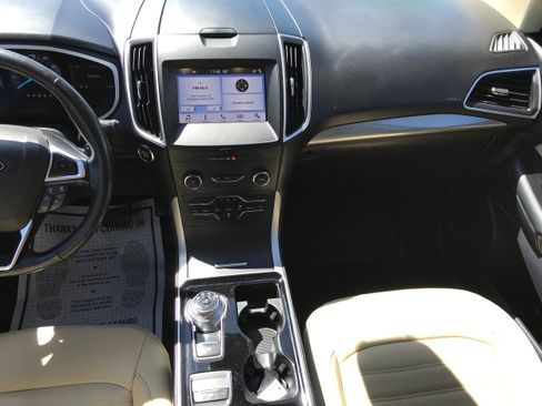 Used 2019 Ford Edge SEL w/ Equipment Group 201A AWD/4WD image 13