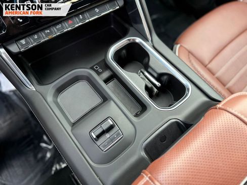 Used 2025 GMC Sierra 3500 Denali Ultimate image 27