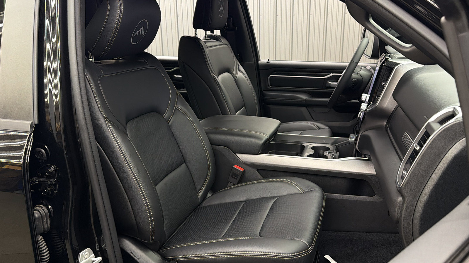 Used 2026 RAM 1500 Big Horn AWD/4WD image 40