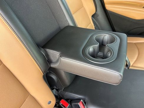 Used 2018 Chevrolet Equinox Premier image 49