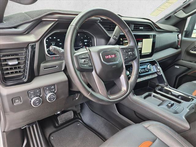 Used 2024 GMC Sierra 2500 AT4 AWD/4WD image 10