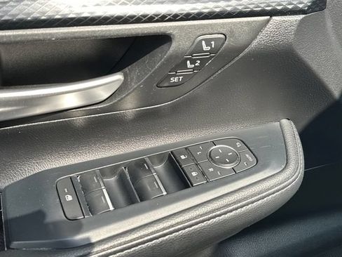 Used 2024 Toyota Grand Highlander AWD Hybrid image 18