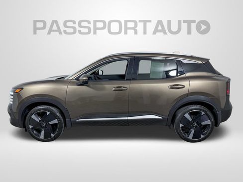 Certified 2025 Nissan Kicks SR AWD/4WD image 11