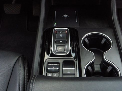 Used 2024 Honda Pilot Touring image 29