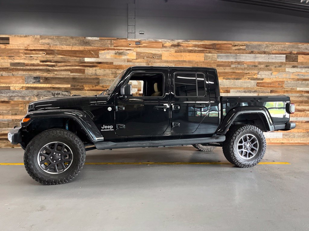 Used 2021 Jeep Gladiator Overland w/ LED Lighting Group AWD/4WD image 10