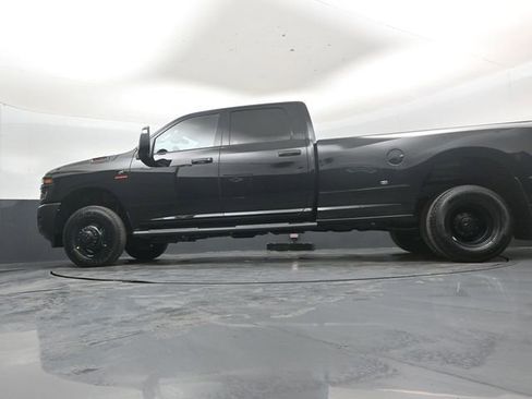 New 2026 RAM 3500 Tradesman AWD/4WD image 42