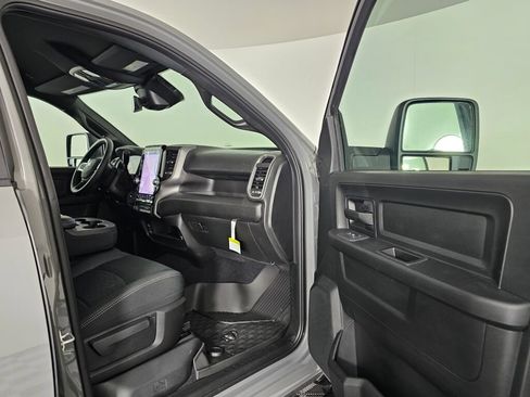 New 2026 RAM 2500 Tradesman AWD/4WD image 36