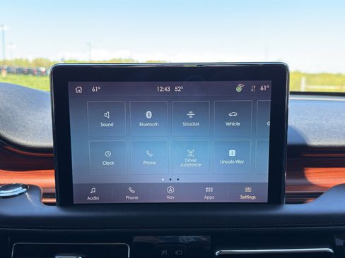 Used 2024 Lincoln Aviator Reserve w/ Jet Package AWD/4WD image 26