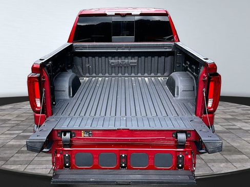 Used 2025 GMC Sierra 1500 AT4 w/ AT4 Premium Package AWD/4WD image 18