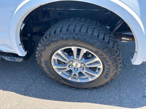 Certified 2019 Ford F150 Lariat w/ Trailer Tow Package AWD/4WD image 38