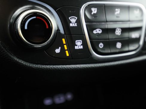 Used 2021 Chevrolet Equinox LT image 27