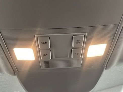 Used 2024 Volkswagen Taos S image 41