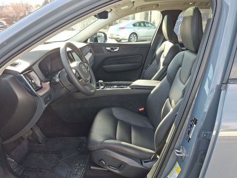 Certified 2023 Volvo XC60 B5 Plus w/ Climate Package image 14