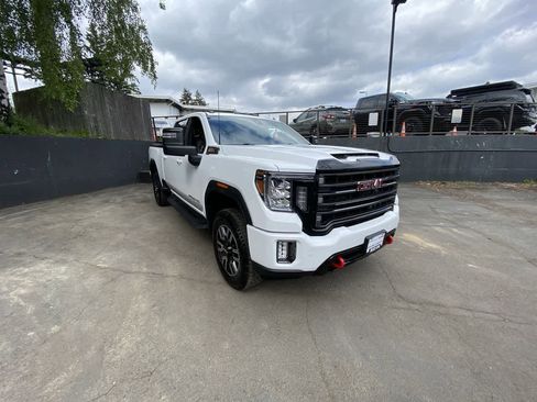 Used 2021 GMC Sierra 2500 AT4 w/ AT4 Premium Plus Package AWD/4WD image 8