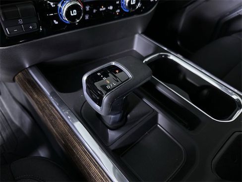 New 2026 GMC Sierra 1500 Elevation image 16