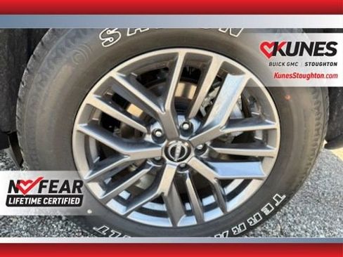 Used 2023 Nissan Rogue S AWD/4WD image 14