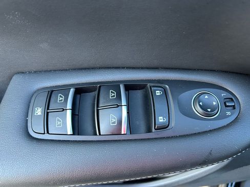 Used 2024 INFINITI QX50 Pure image 17