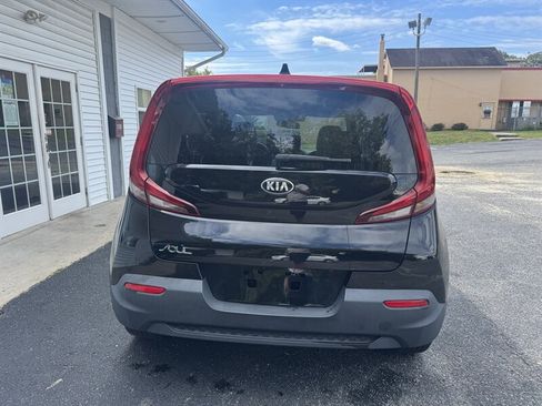Used 2020 Kia Soul LX FWD image 5