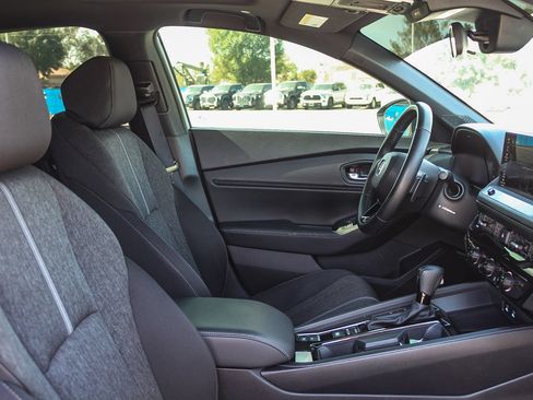 Used 2025 Honda Accord Sport image 18