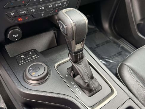 Used 2022 Ford Ranger Lariat w/ Equipment Group 501A High image 21