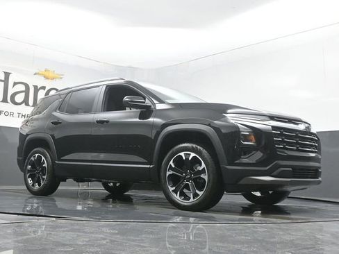 New 2026 Chevrolet Equinox LT w/ Convenience Package II image 2